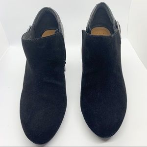 Clarks cushion soft booties
